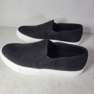 Steve Madden Women Zarayy Casual Resort Black Slip-On Sneakers Size 6